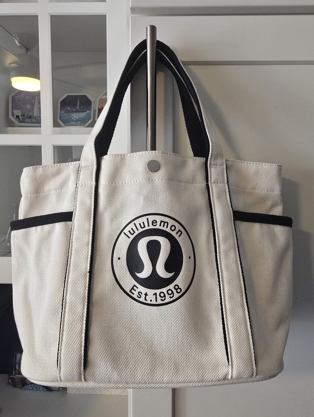 New Lululemon Daily Multi-Pocket Mini Canvas Tote Bag 6.5L – Natural/Black